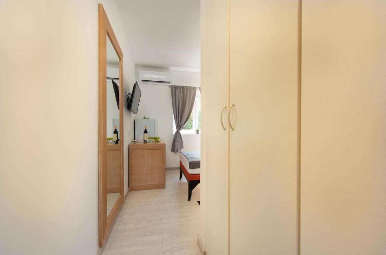 Hotel Potpićan 外观 照片