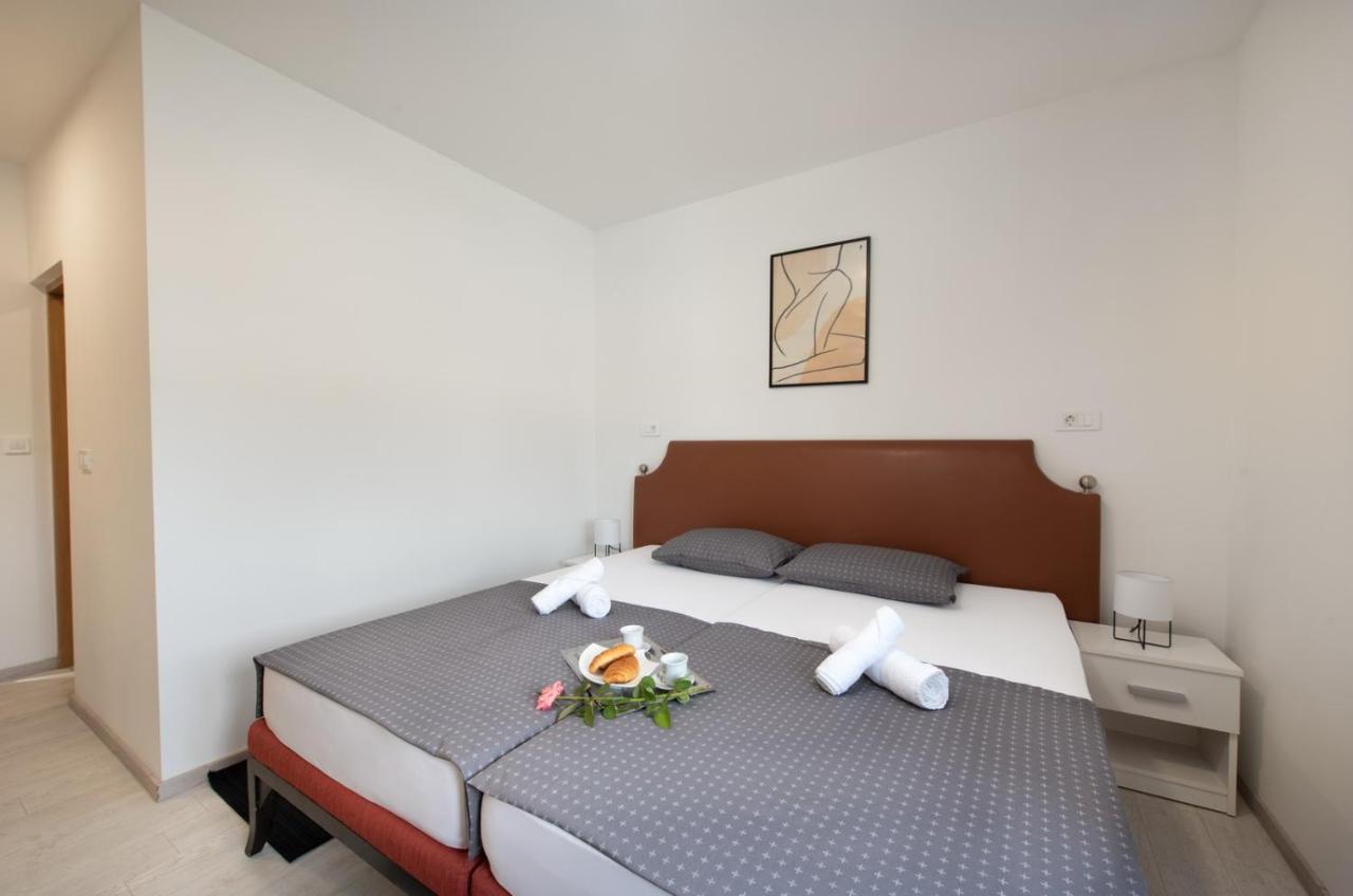 Hotel Potpićan 外观 照片
